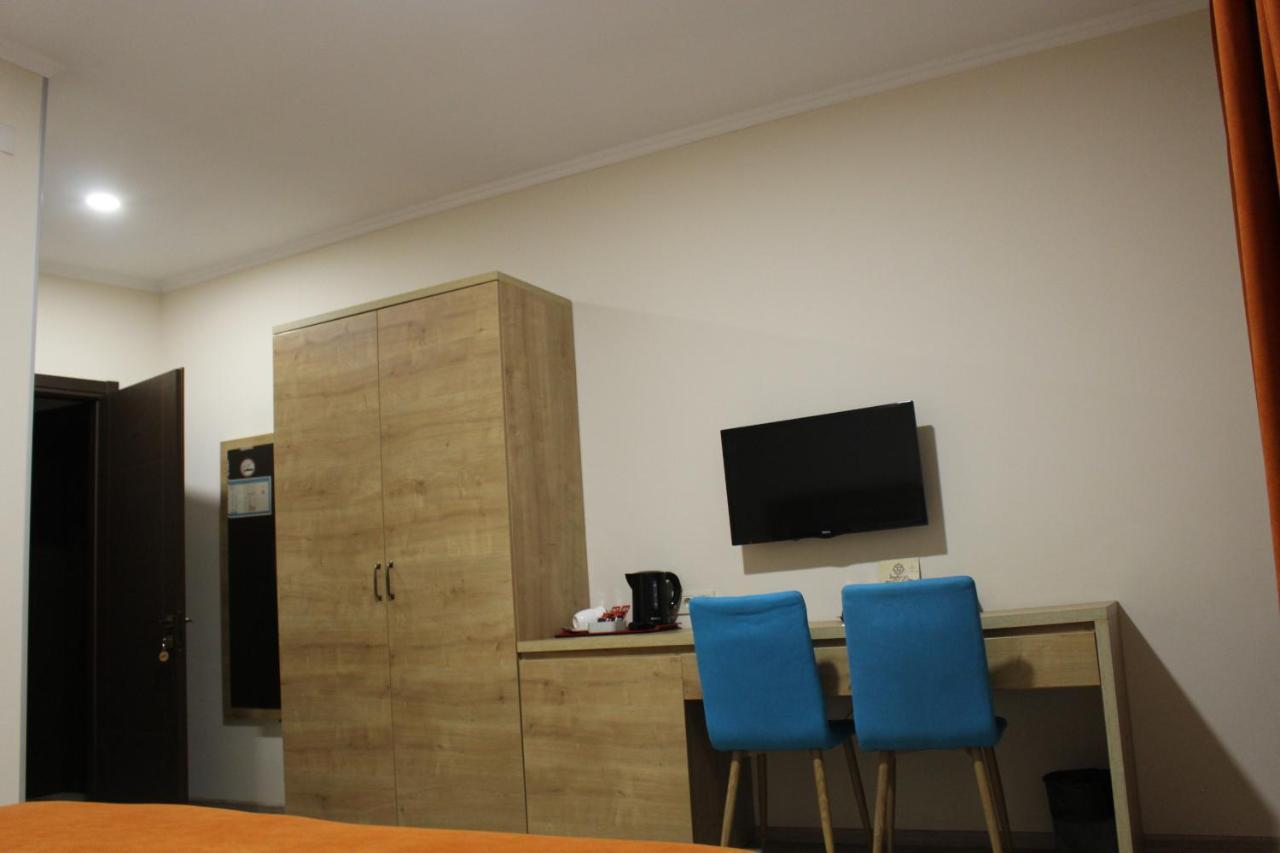 Boutique Hotel 32 Batumi Exterior photo
