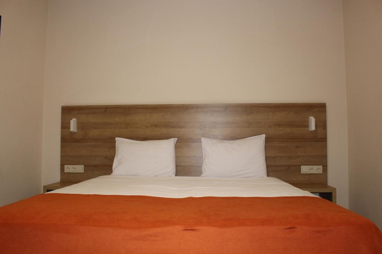 Boutique Hotel 32 Batumi Exterior photo