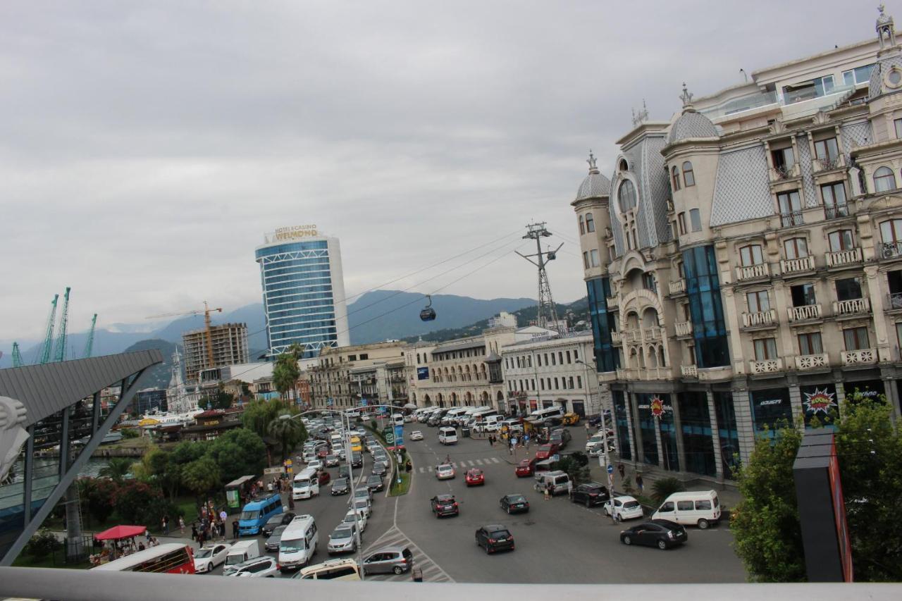 Boutique Hotel 32 Batumi Exterior photo