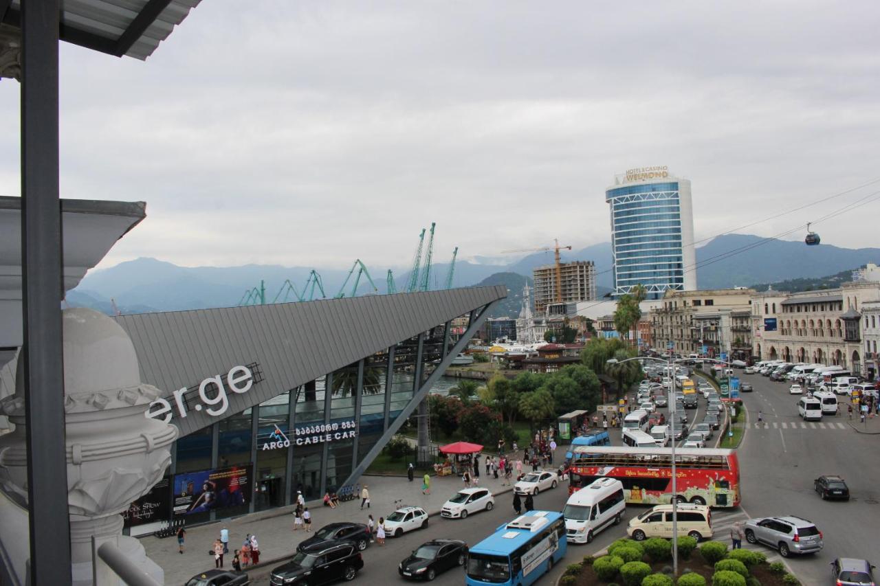 Boutique Hotel 32 Batumi Exterior photo