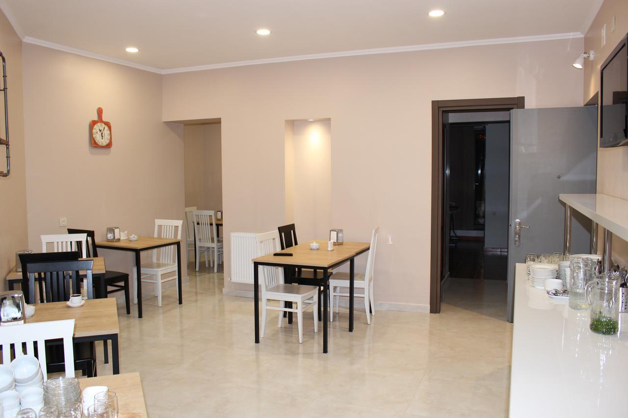 Boutique Hotel 32 Batumi Exterior photo