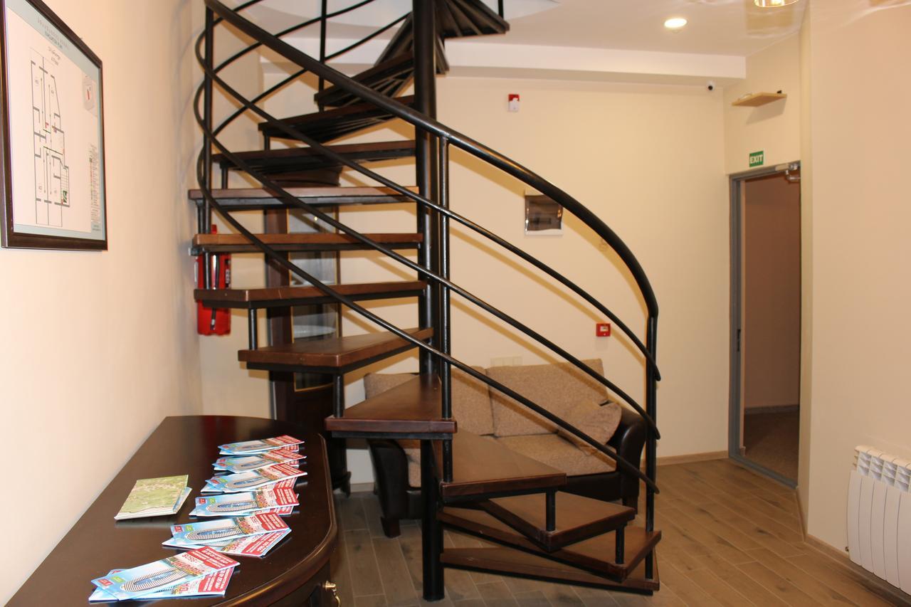 Boutique Hotel 32 Batumi Exterior photo