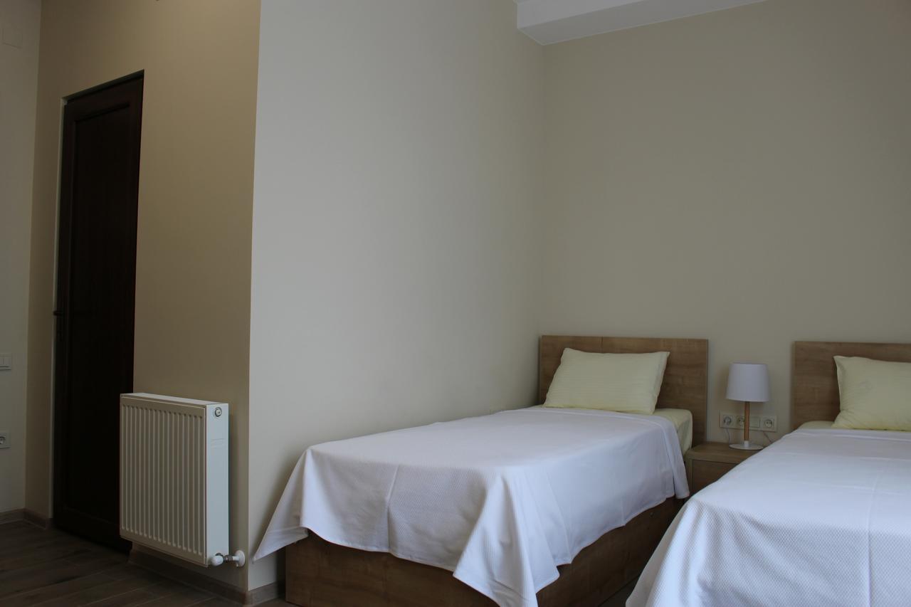 Boutique Hotel 32 Batumi Exterior photo