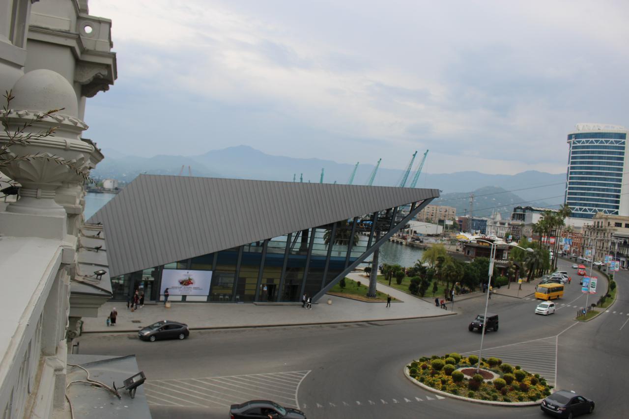 Boutique Hotel 32 Batumi Exterior photo