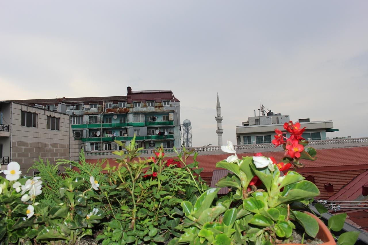Boutique Hotel 32 Batumi Exterior photo