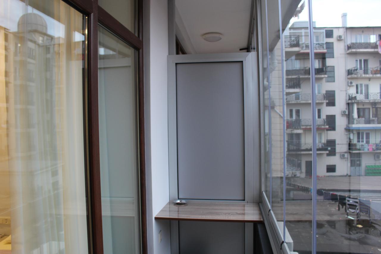Boutique Hotel 32 Batumi Exterior photo