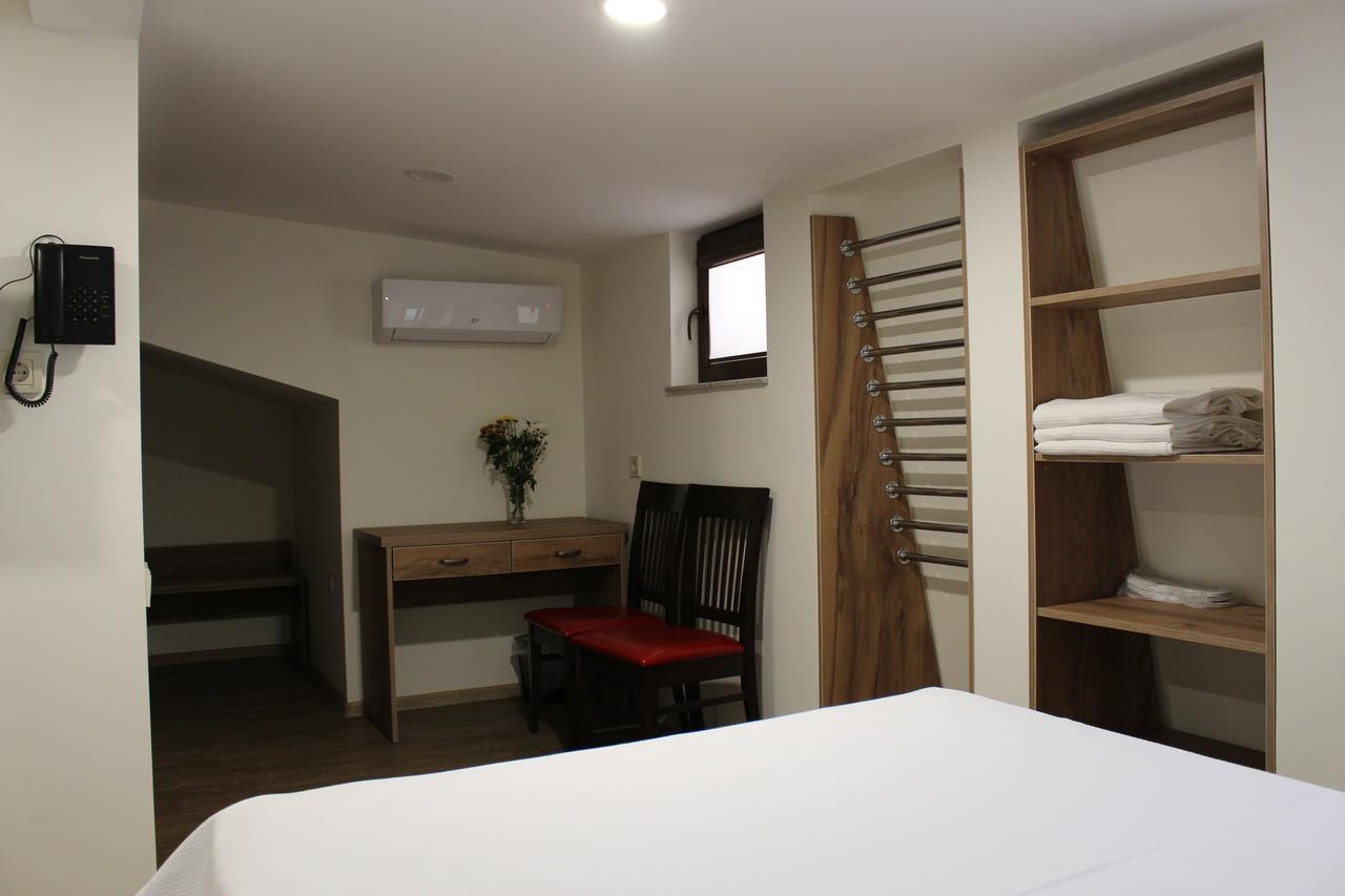 Boutique Hotel 32 Batumi Exterior photo